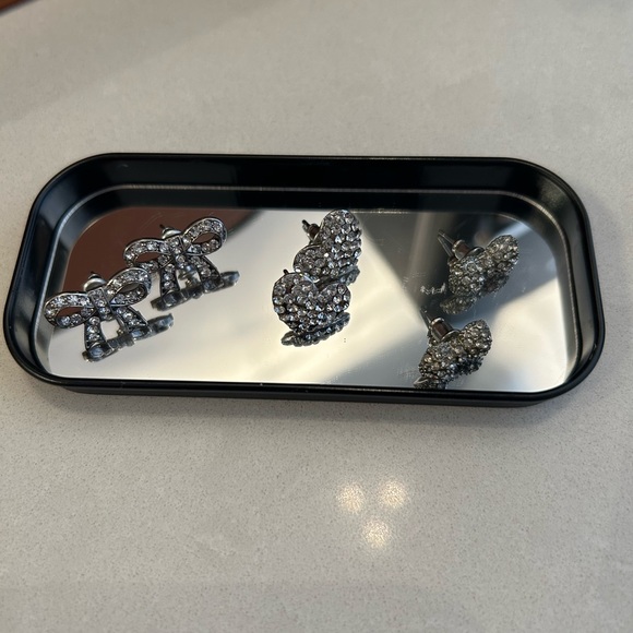 Assorted earrings - Picture 9 of 11